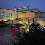 Hotel-residence- Le Dune Breakfast & Private Included 3*