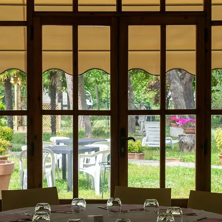 Hotel-residence- Le Dune Breakfast & Private Included ليدو أدريانو